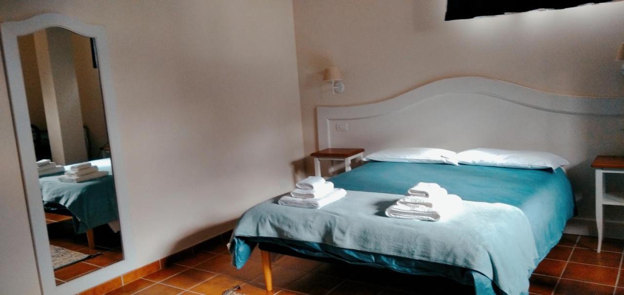 L'Orto Sul Poggio Bed & Breakfast Sutri Bagian luar foto