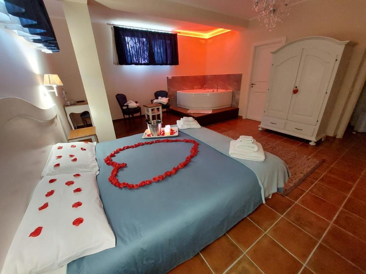 L'Orto Sul Poggio Bed & Breakfast Sutri Bagian luar foto