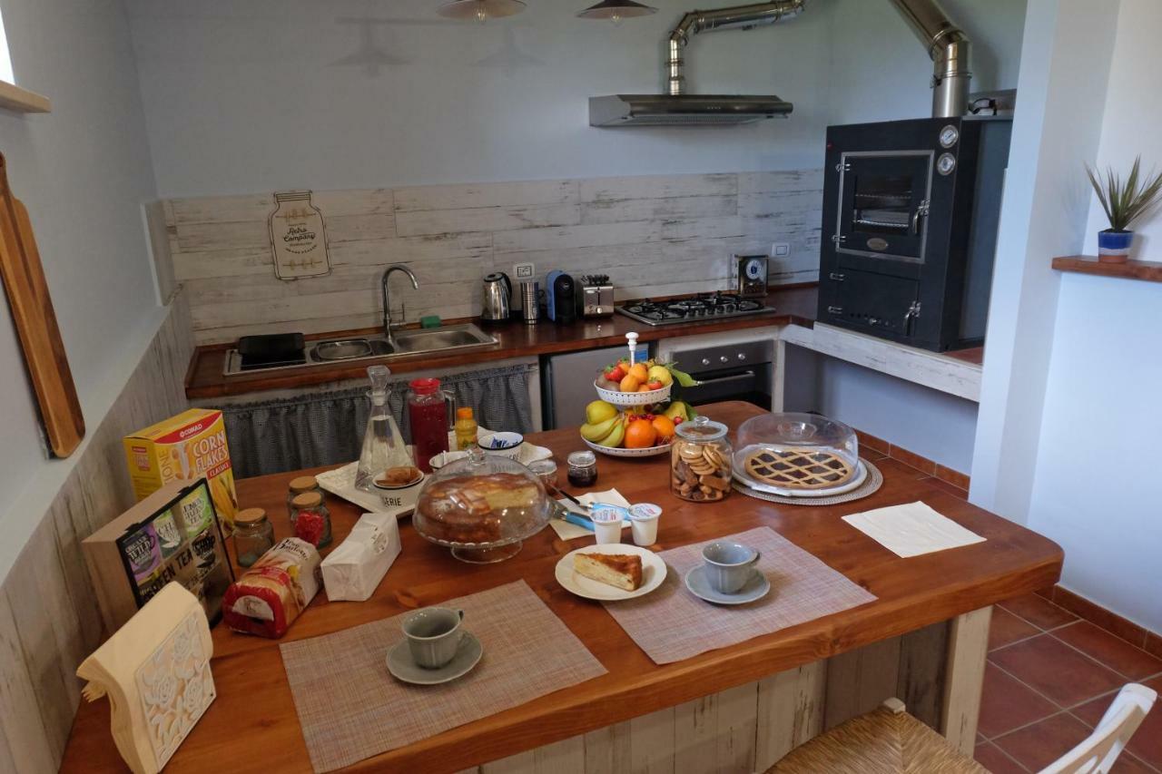 L'Orto Sul Poggio Bed & Breakfast Sutri Bagian luar foto