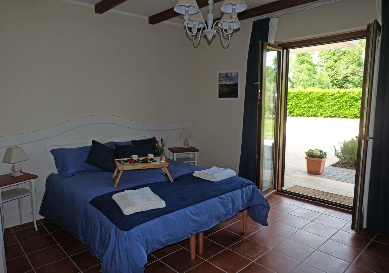 L'Orto Sul Poggio Bed & Breakfast Sutri Bagian luar foto