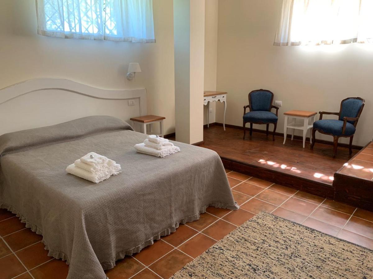 L'Orto Sul Poggio Bed & Breakfast Sutri Bagian luar foto